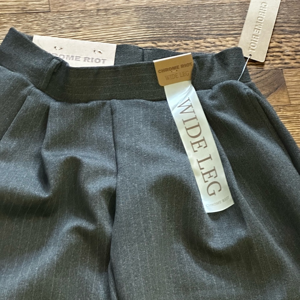 Chrome Riot Wide Leg Pants - Picture 4 of 7